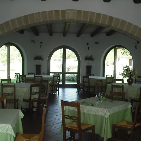 Masseria Protomastro Farm stay *