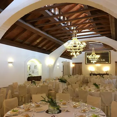 Masseria Protomastro Farm stay *