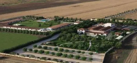 Masseria Protomastro Farm stay *