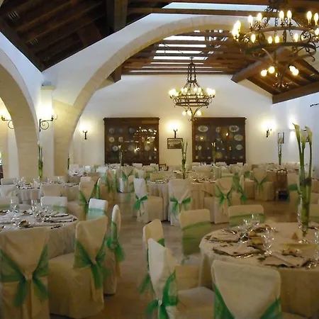 Masseria Protomastro * غرافينا إن بوليا
